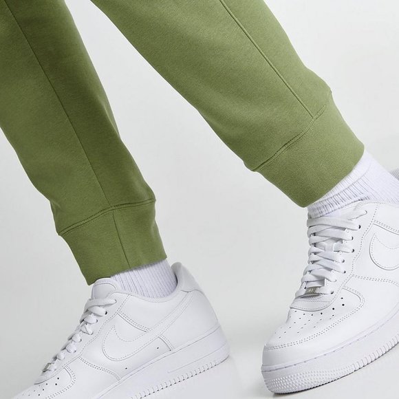 NWT NIKE MEN'S CARGO FLEECE SPORTSWEAR JOGGER ALLIGATOR GREEN - Picture 3 of 4